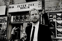 Bildquelle/Source: http://userserve-ak.last.fm/serve/500/12461287.jpg