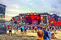 FREQUENCY 2015. Den Sonnenbrand holt man sich am Samstag