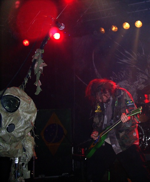 Review: Soulfly in Wien. britishrock nahm die Herren ins Gespräch  