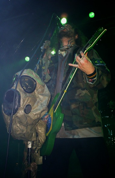 Review: Soulfly in Wien. britishrock nahm die Herren ins Gespräch  
