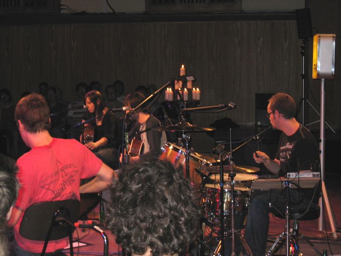 Review: Hotel “Das Triest” – “Garden Suite 3”. Ash im Interview.  