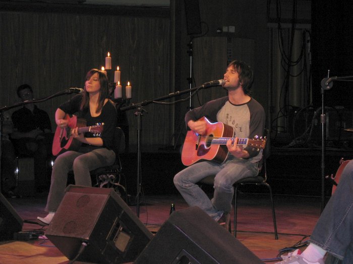 Review: Hotel “Das Triest” – “Garden Suite 3”. Ash im Interview.  