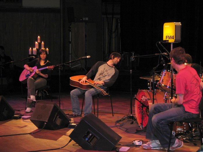 Review: Hotel “Das Triest” – “Garden Suite 3”. Ash im Interview.  