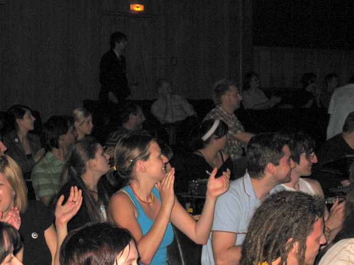 Review: Hotel “Das Triest” – “Garden Suite 3”. Ash im Interview.  