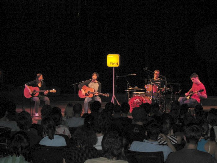 Review: Hotel “Das Triest” – “Garden Suite 3”. Ash im Interview.  