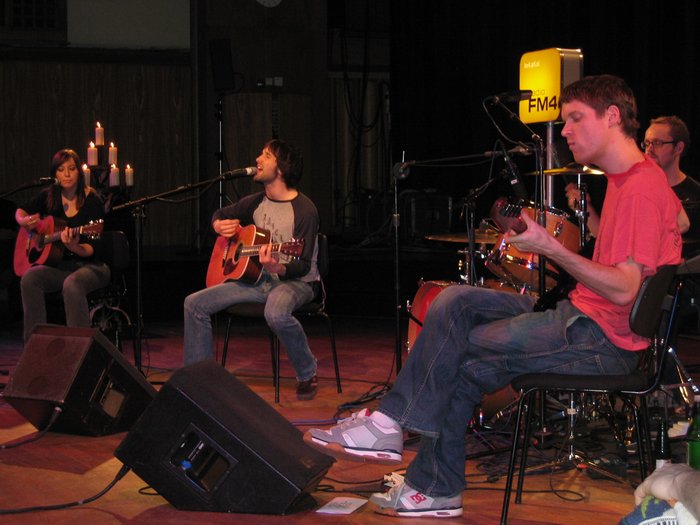 Review: Hotel “Das Triest” – “Garden Suite 3”. Ash im Interview.  