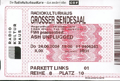 Review: Hotel “Das Triest” – “Garden Suite 3”. Ash im Interview.  