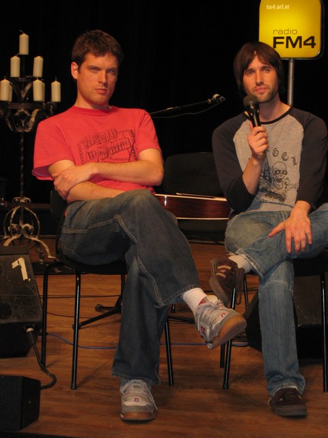 Review: Hotel “Das Triest” – “Garden Suite 3”. Ash im Interview.  Ash