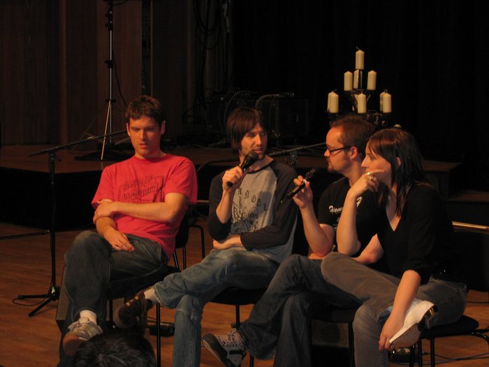 Review: Hotel “Das Triest” – “Garden Suite 3”. Ash im Interview.  Ash