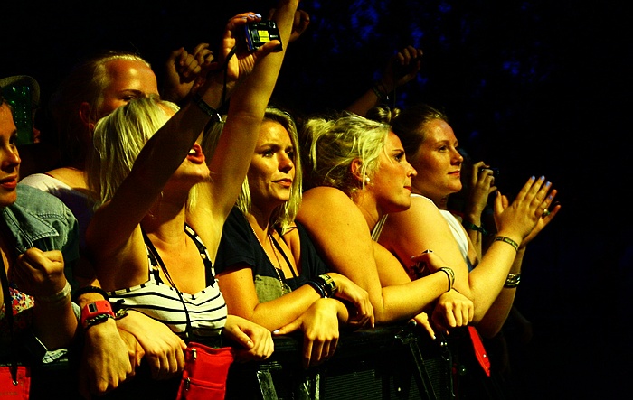 Review: Wir waren mitten drin. PEACE & LOVE 2011 mit Kings Of Leon, Bob Dylan uvm  