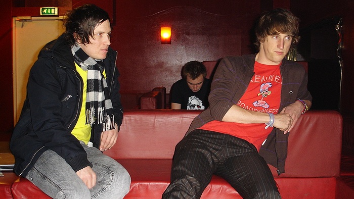 Review: A guide to love, loss and desperation  