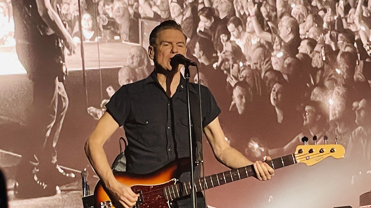 Review: Bryan Adams feierte ein Wiener Weihnachtsfest mit 11.000 Fans  Bryan Adams