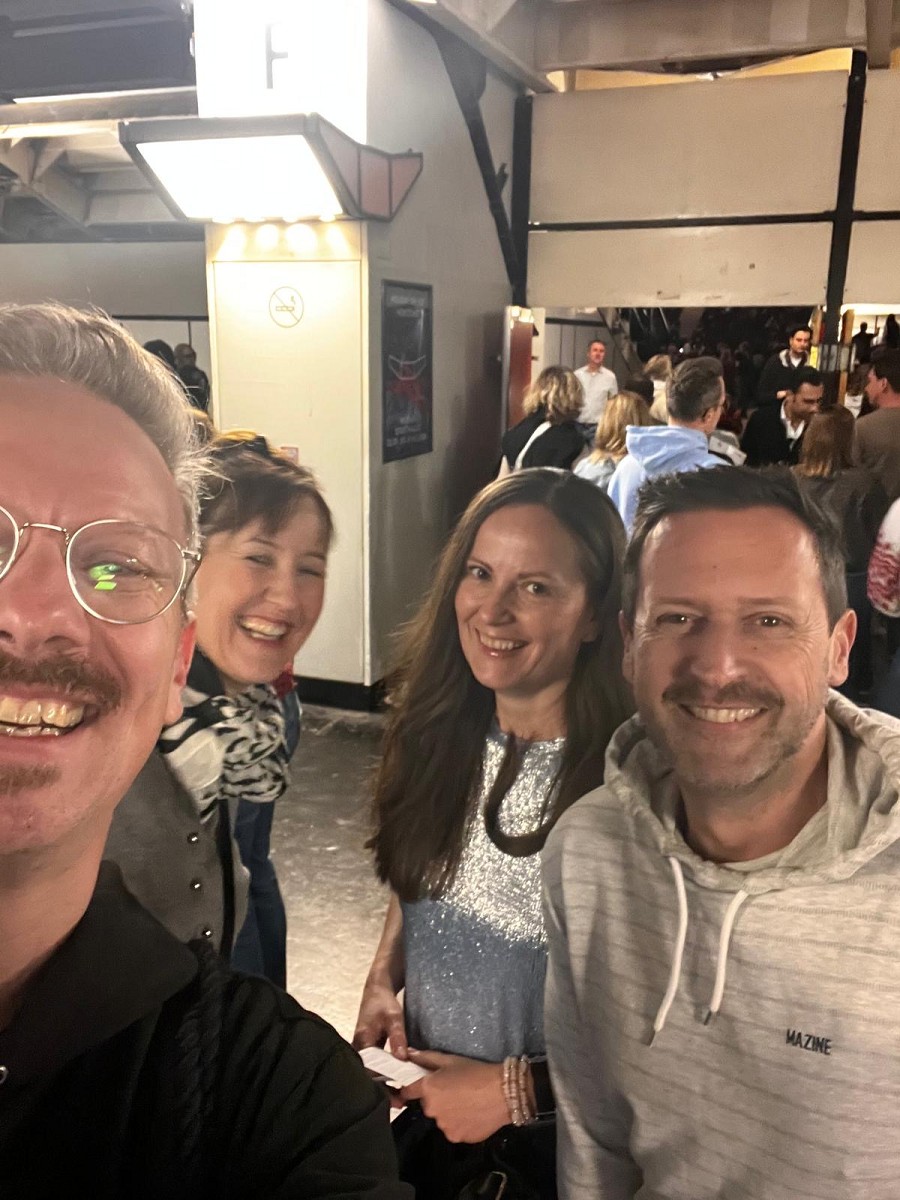 Review: Bryan Adams feierte ein Wiener Weihnachtsfest mit 11.000 Fans  