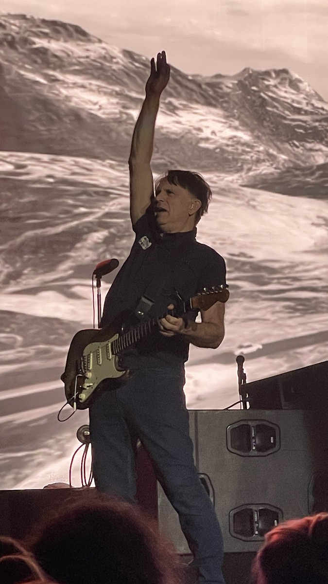 Review: Bryan Adams feierte ein Wiener Weihnachtsfest mit 11.000 Fans  Bryan Adams