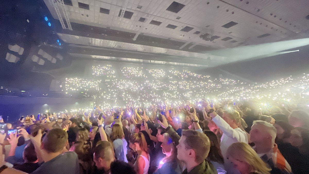 Review: Bryan Adams feierte ein Wiener Weihnachtsfest mit 11.000 Fans  Bryan Adams