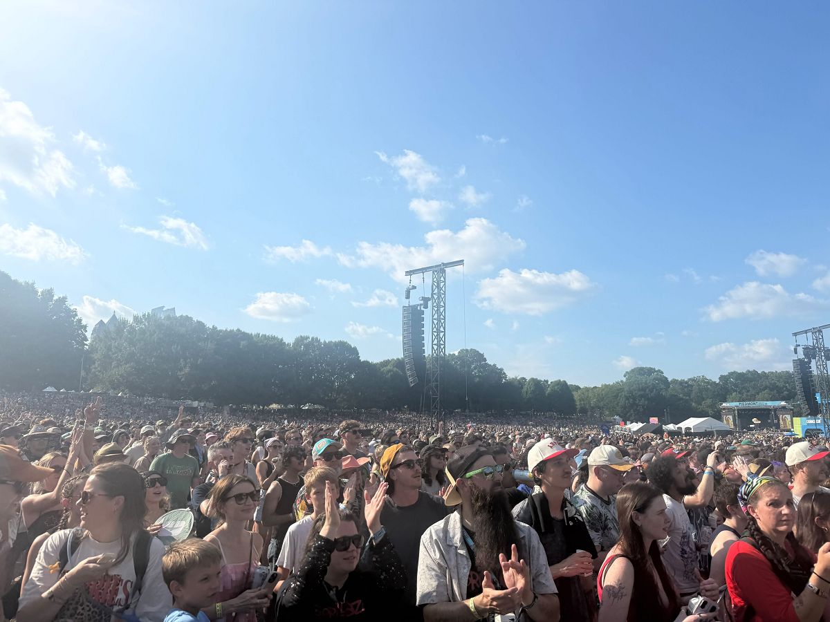 Review: Shaky Knees 2026 - Zwischen FM4-Nostalgie, New Yorker Legenden und virtuellen Helden