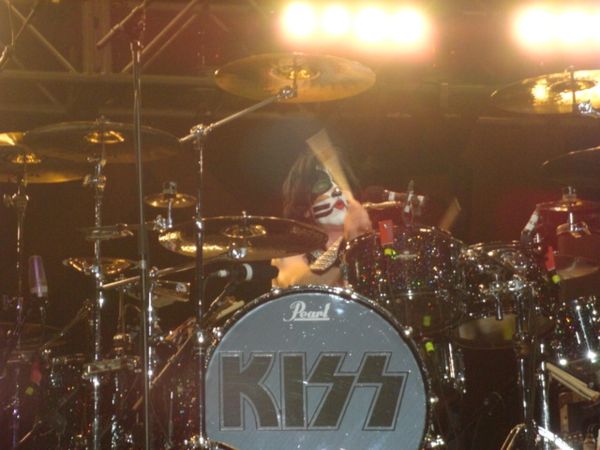 Review: PEOPLE!!! KISS live in Wien  
