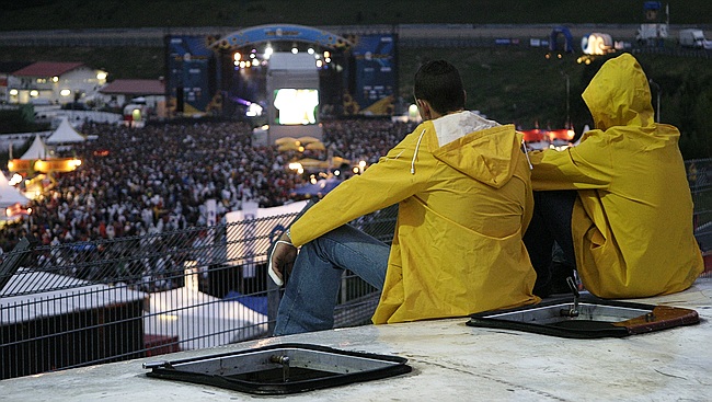 Review: "Du tanzt mit mir, das Zelt wird nass" - das Frequency Festival 2007  