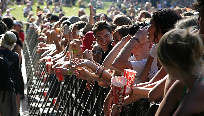 Review: "Du tanzt mit mir, das Zelt wird nass" - das Frequency Festival 2007  