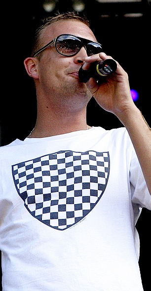 Review: "Du tanzt mit mir, das Zelt wird nass" - das Frequency Festival 2007