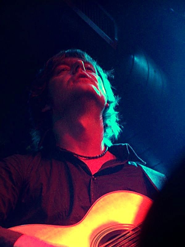 Review: I m at loss, cant figure it out  Album release "Cloud 9", live at Chelsea, Vienna  