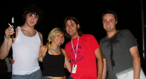 Review: I am a little bit boring…I am sorry!  Albert Hammond Jr. auf Solopfaden…  