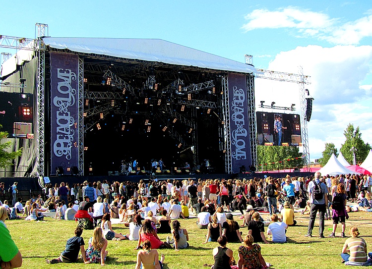 Review: PEACE AND LOVE FESTIVAL 2010. britishrock in Schweden  