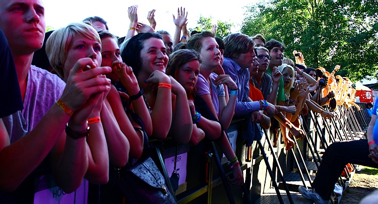 Review: PEACE AND LOVE FESTIVAL 2010. britishrock in Schweden  