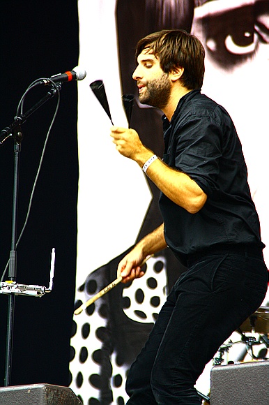 Review: Was für eine Schlammschlacht - Das Zürich Open Air 2010  Shout Out Louds