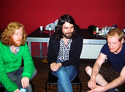 Review: We are just a really good band! 3 Schotten auf dem Weg unser aller Leben zu verändern… Trio aus Schottland: Ben, Simon und James Biffy Clyro