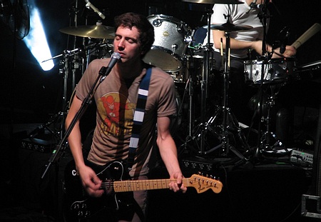 Review: „Light UP!“ Let’s waste time, chasing cars, around our heads  Snow Patrol